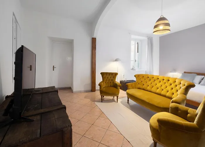 L'angolo Di Arianna Cannobio